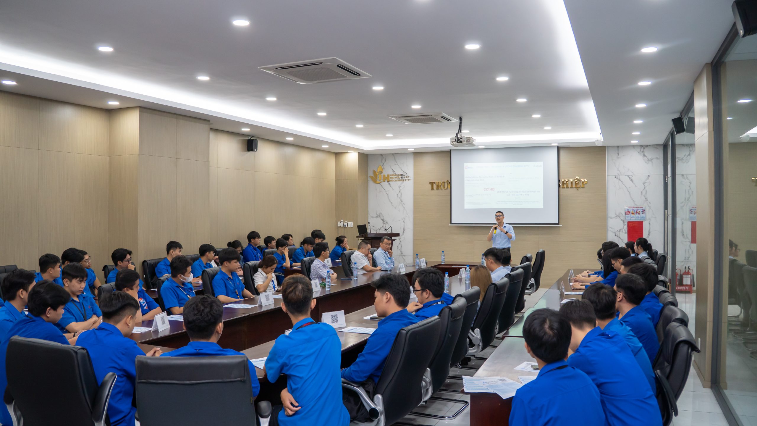 civil outsourcing accompanies iuh to expand internship and job opportunities in an international environment for construction students
